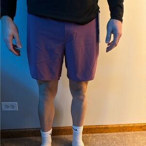 Mens Small Lululemon Surge Lined Light Purple Shorts 6" Inseam